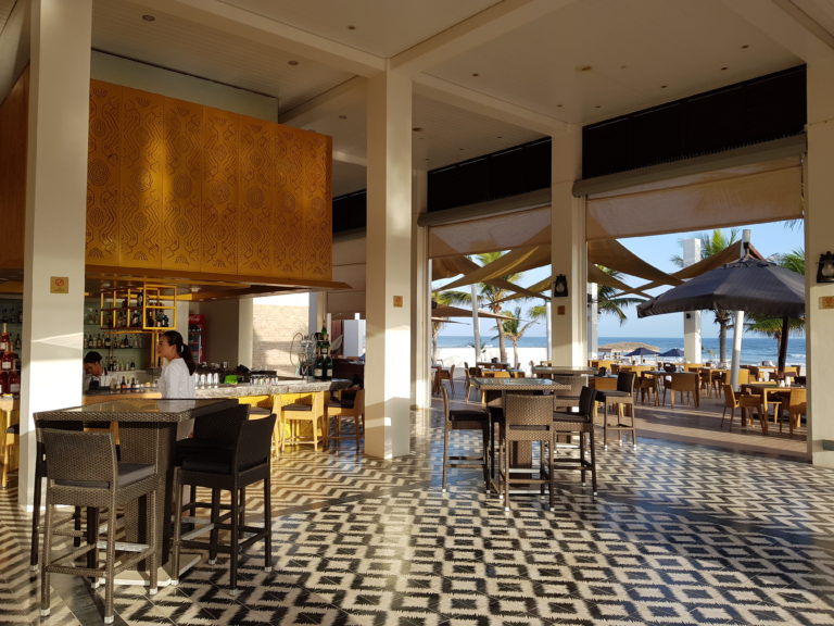 Baleed Anantara Oman Luxus Hotel Salalah Strandbar