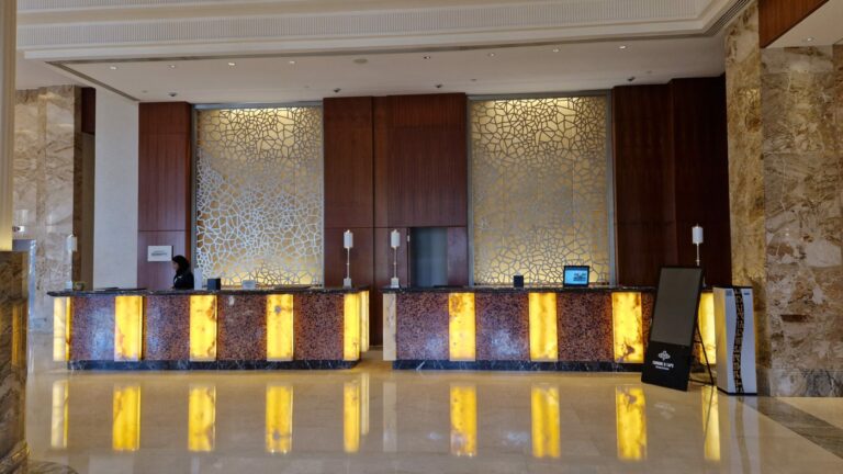 Sheraton Oman Muscat Rezeption