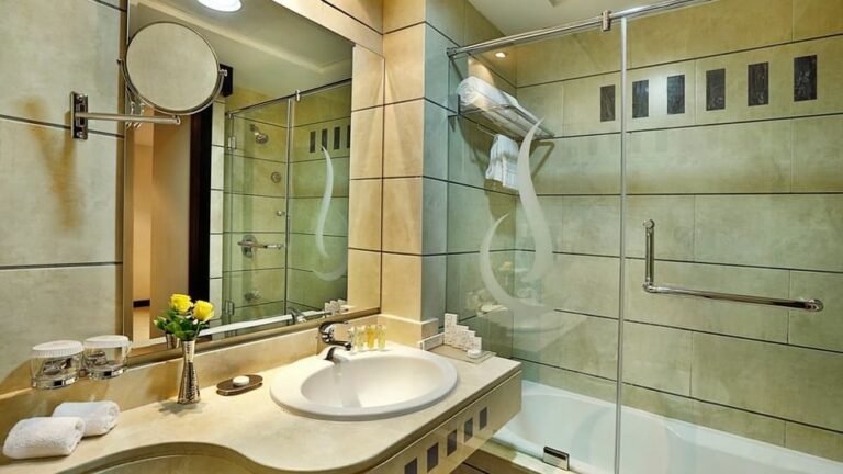 City Seasons Hotel Muscat Bad