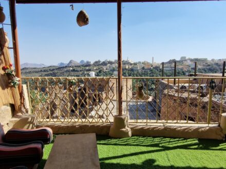 Misfah Hospitality, Oman, kleines Hotel, Terrasse