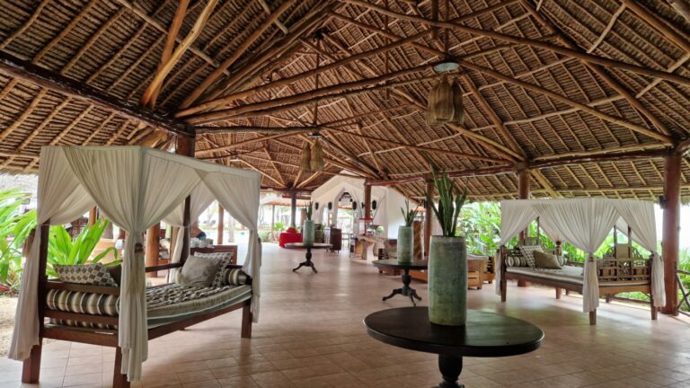 Lobby Bluebay Beach Hotel Sansibar