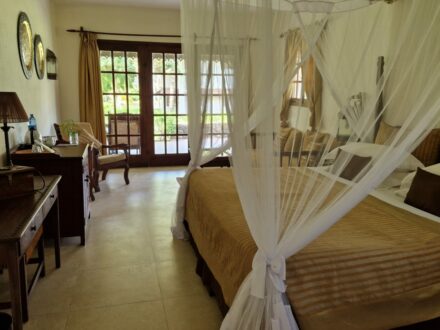 Breezes Beach Club and Spa Zanzibar Hotel Deluxe Zimmer