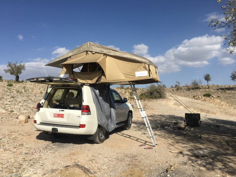 Oman Auto Dachzelt Allrad