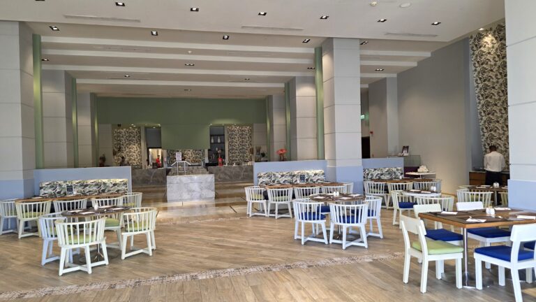 Fanar Hotel Salalah Oman Restaurant