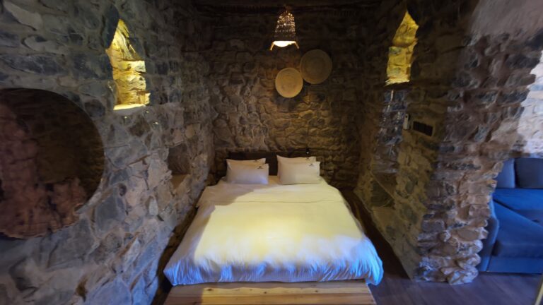 Hanging Terrace Jabal Akhdar Oman Studio