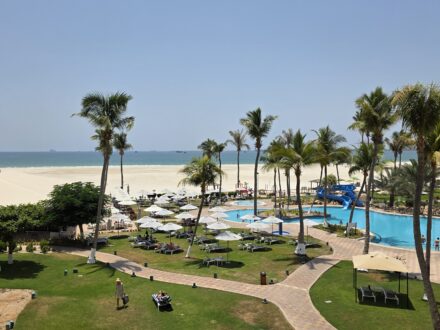 Hilton Salalah Garten und Pool