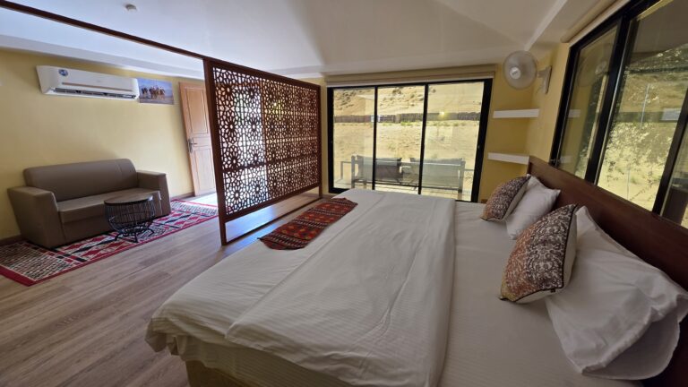 Arabian Oryx Camp Oman Suite