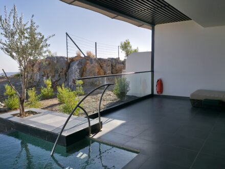 Terrasse Chalet Pool Indigo Jabal Akhdar Oman