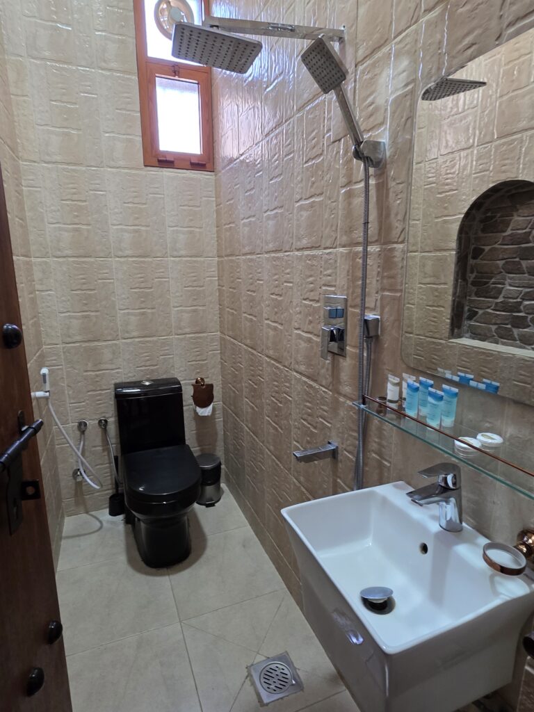 Bad Standardzimmer Al Dar Inn Nizwa kleines Hotel