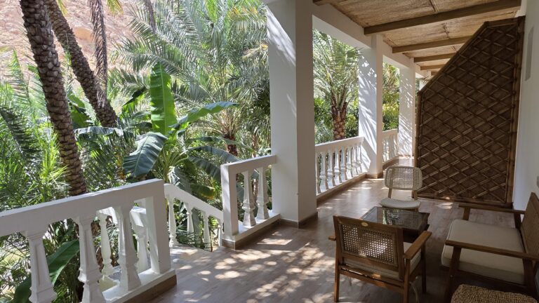 Nomad Inn Tiwi Oman Deluxe Zimmer Balkon