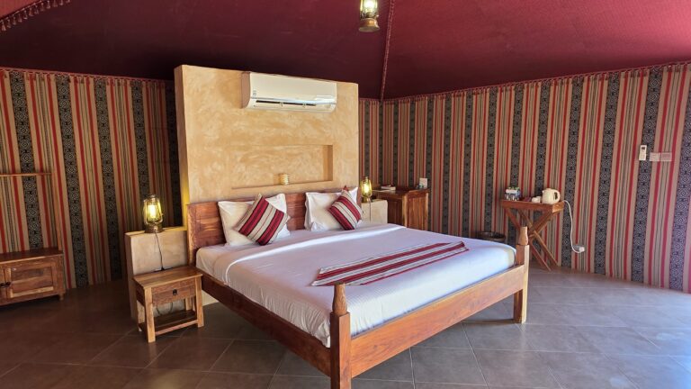 1000 Nights Camp Wahiba Sands Oman Deluxe Zimmer