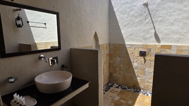 1000 Nights Camp Wahiba Sands Oman Bad Deluxe