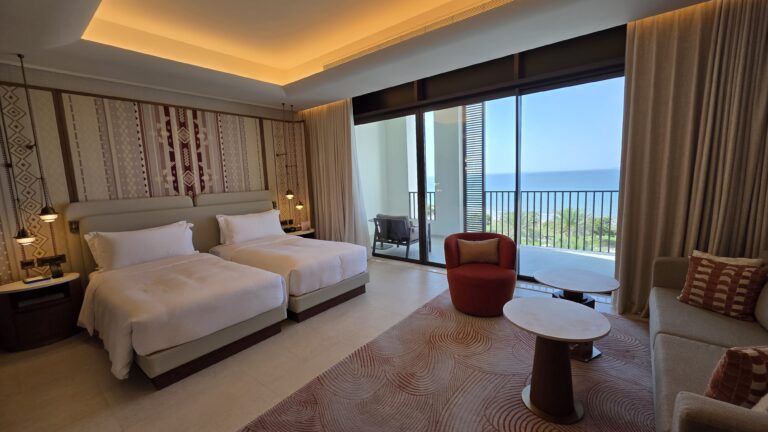 Mandarin Oriental Hotel Muscat Oman Zimmer Meerblick