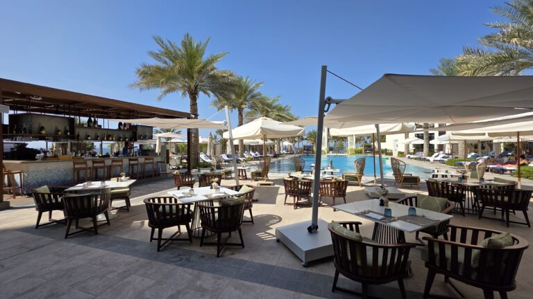 Mandarin Oriental Muscat Poolcafé