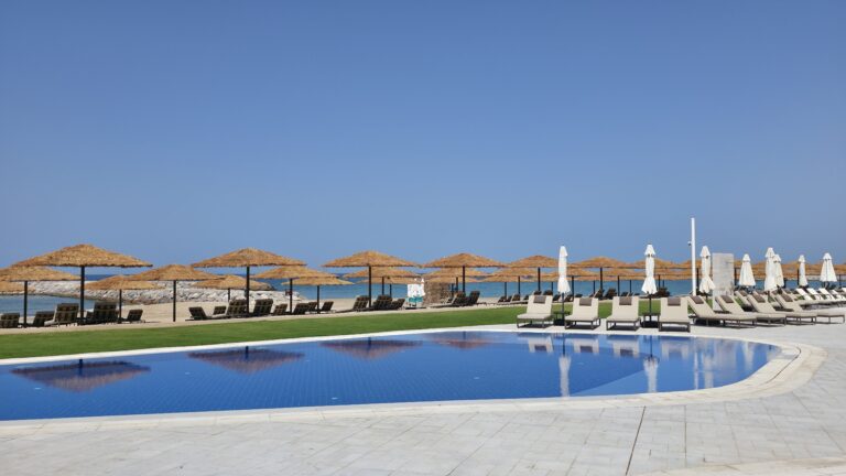 St. Regis Hotel Muscat Oman zweiter Pool
