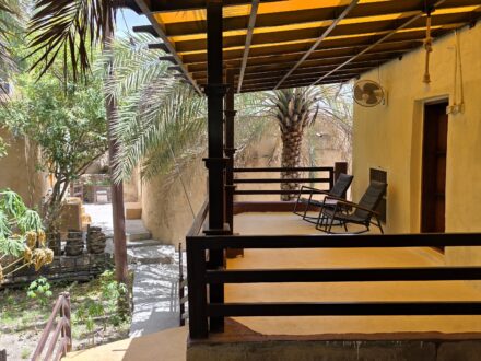 Misfah Old House Oman kleines Hotel Deluxe Zimmer Balkon