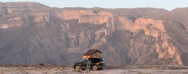 Oman Mietwagen mit Dachzelt